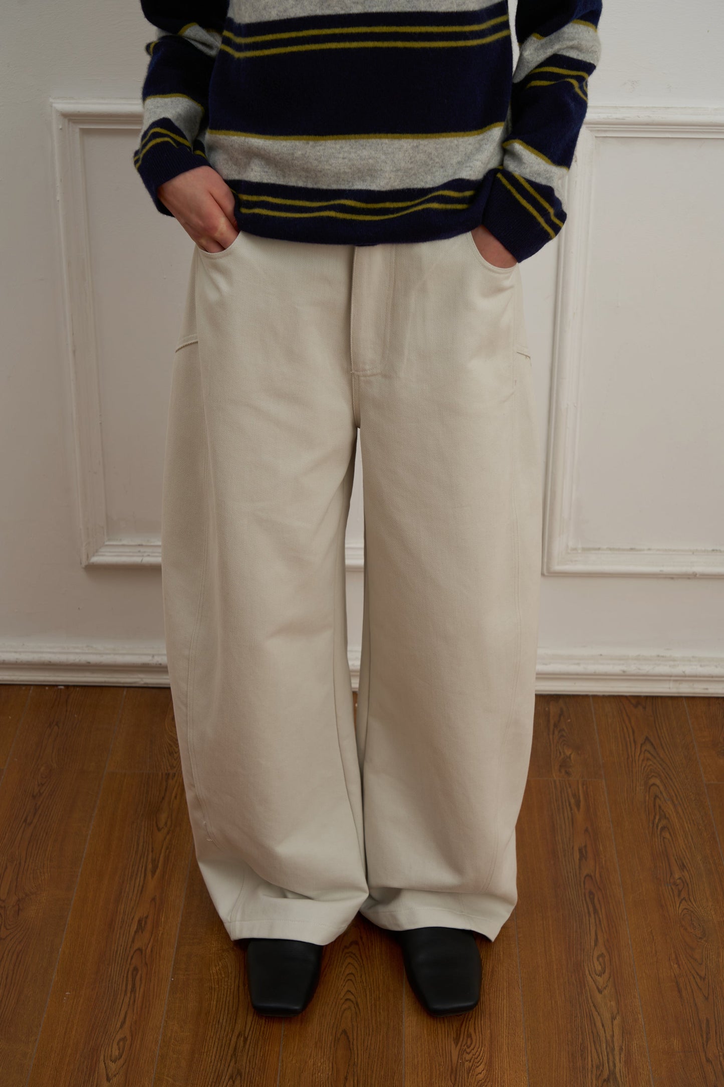 Flowy Straight-Leg Pants with Timeless Drape