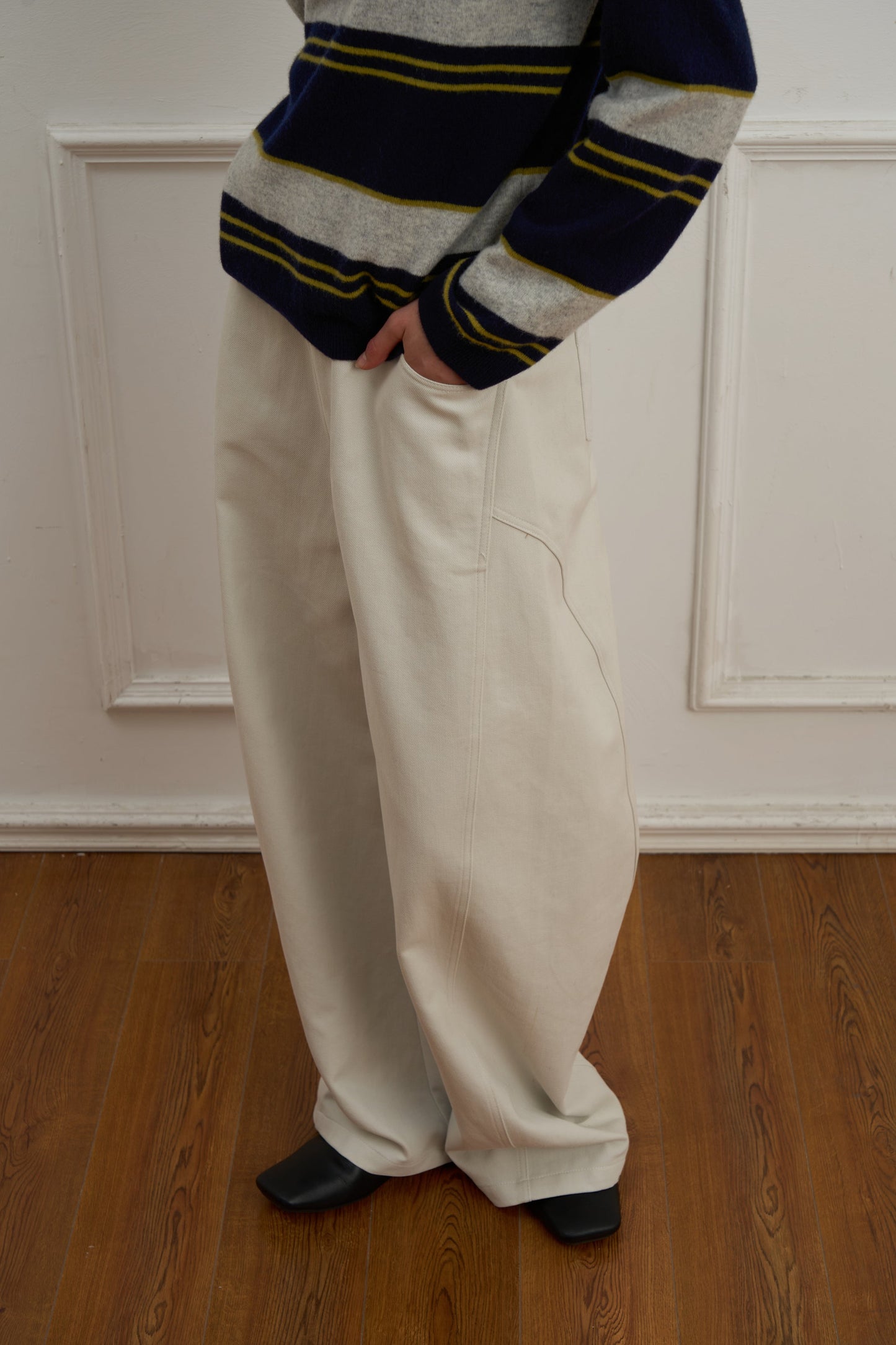 Flowy Straight-Leg Pants with Timeless Drape