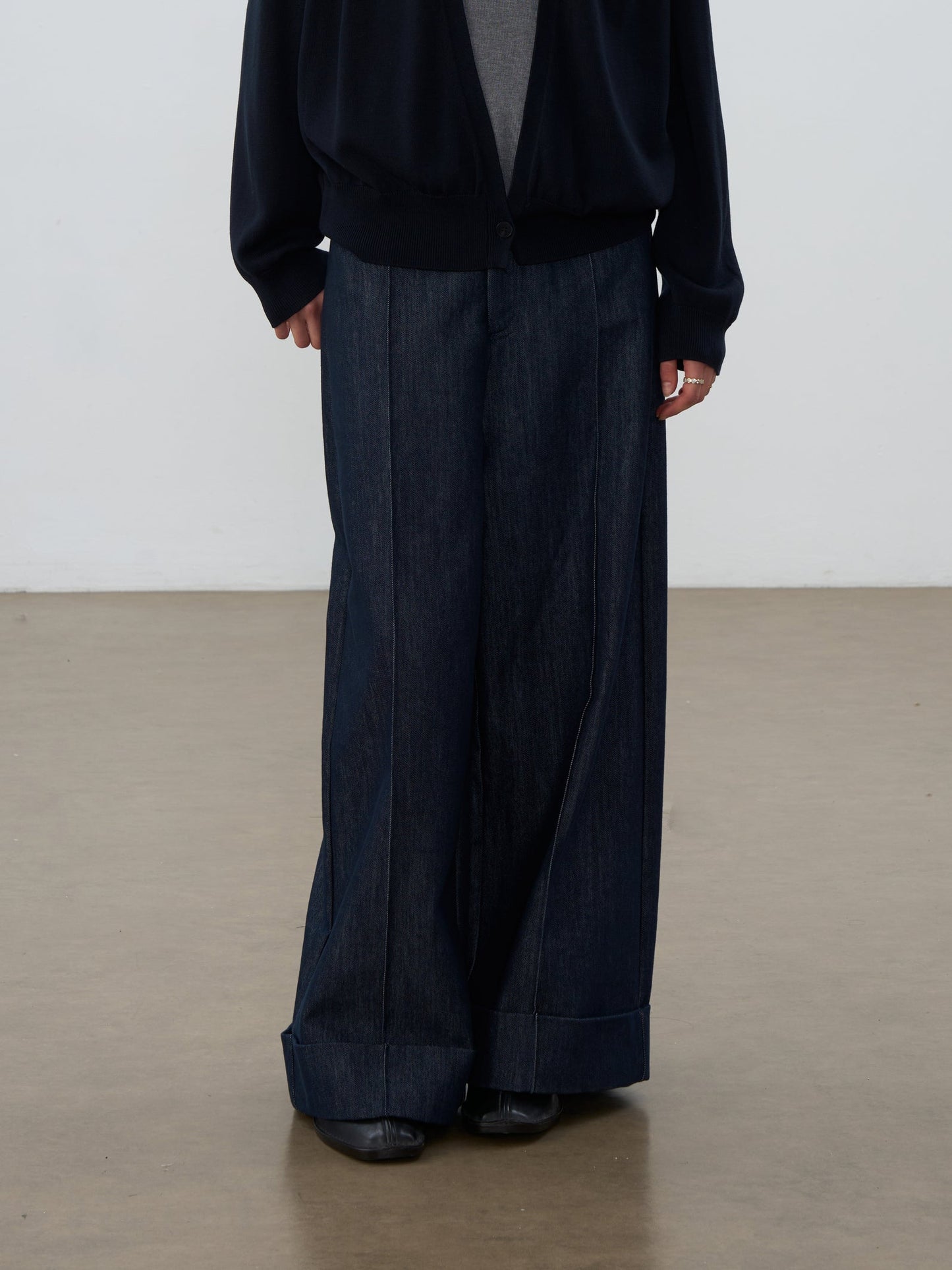 Vintage High-Waisted Wide-Leg Pants with Rolled Hems