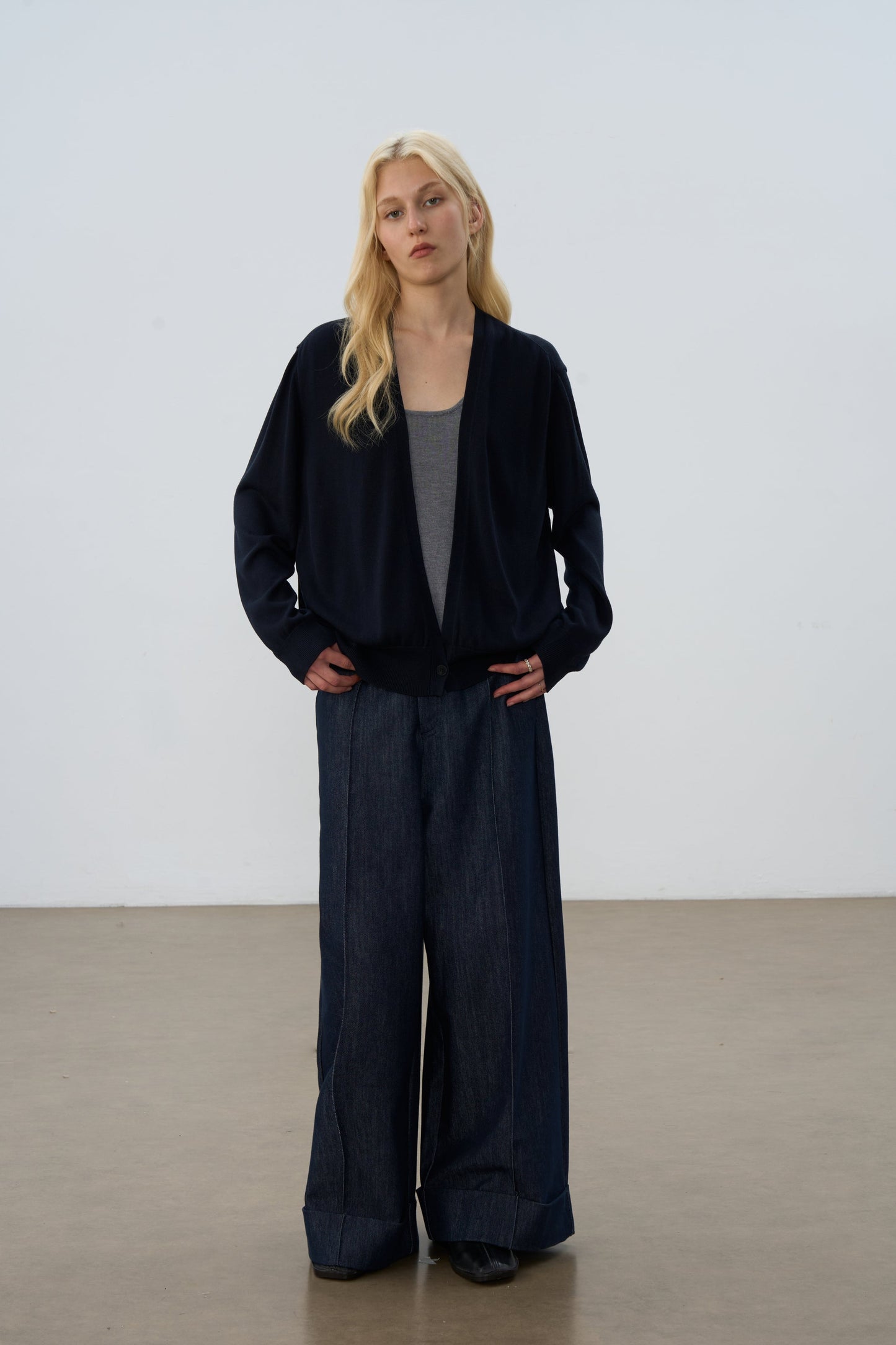 Vintage High-Waisted Wide-Leg Pants with Rolled Hems