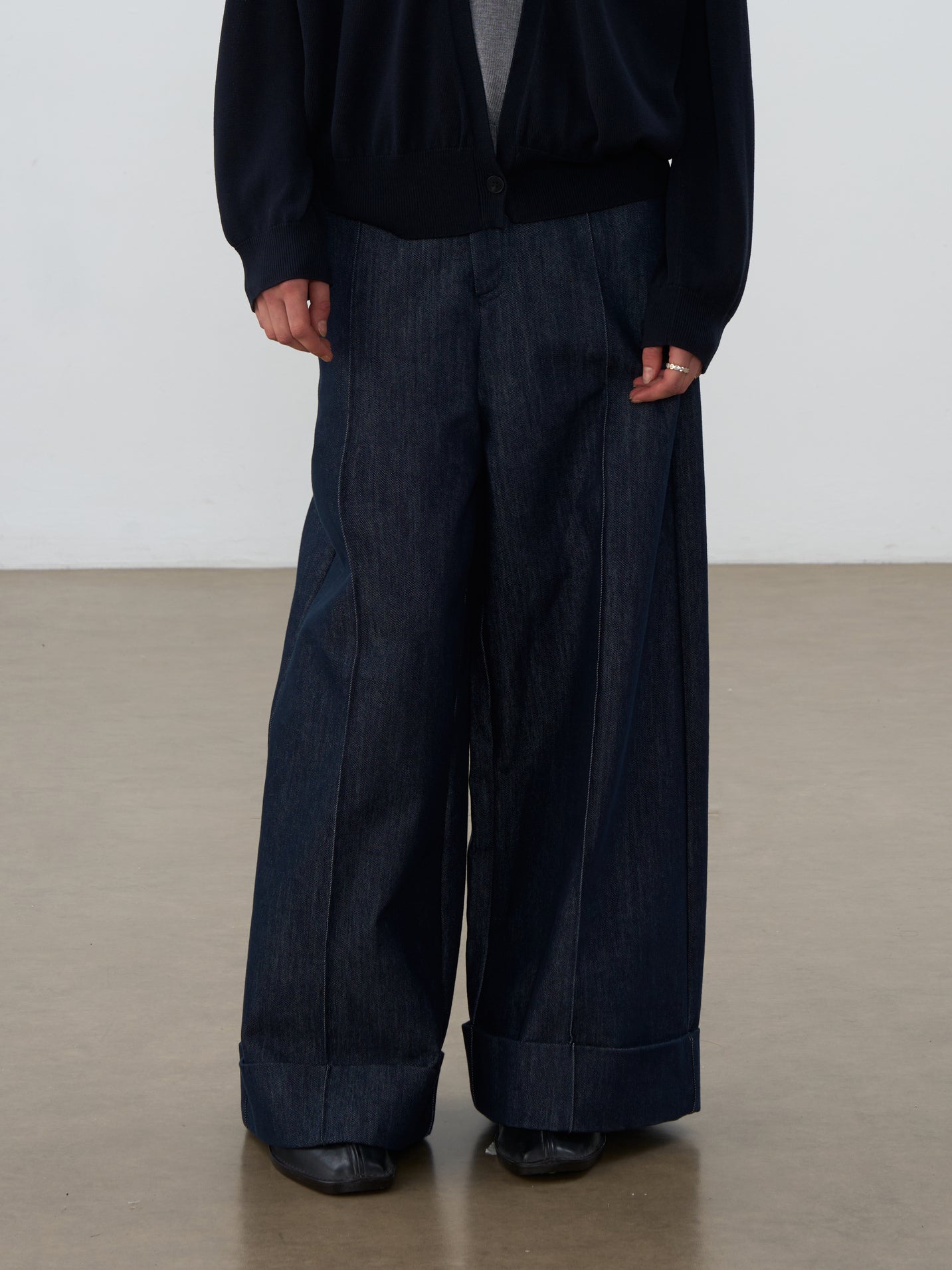 Vintage High-Waisted Wide-Leg Pants with Rolled Hems